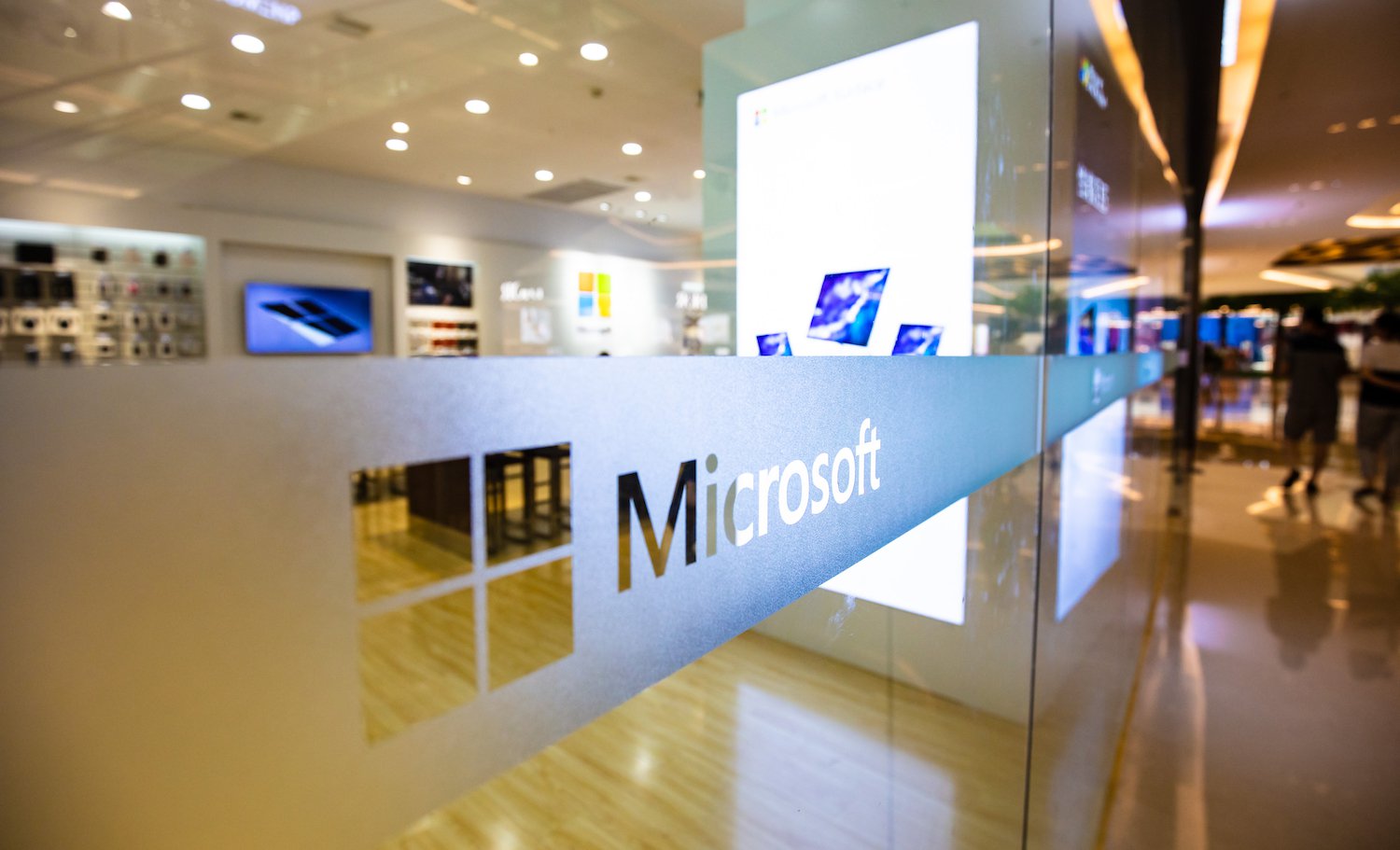 Slowly, But Surely: Microsoft Is Connecting Blockchain To Its Major Products