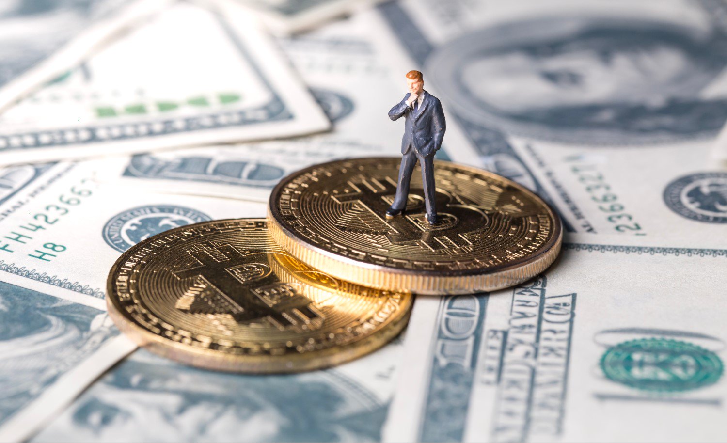 Bitcoin Price Awaits Next Move As Trading Range Narrows