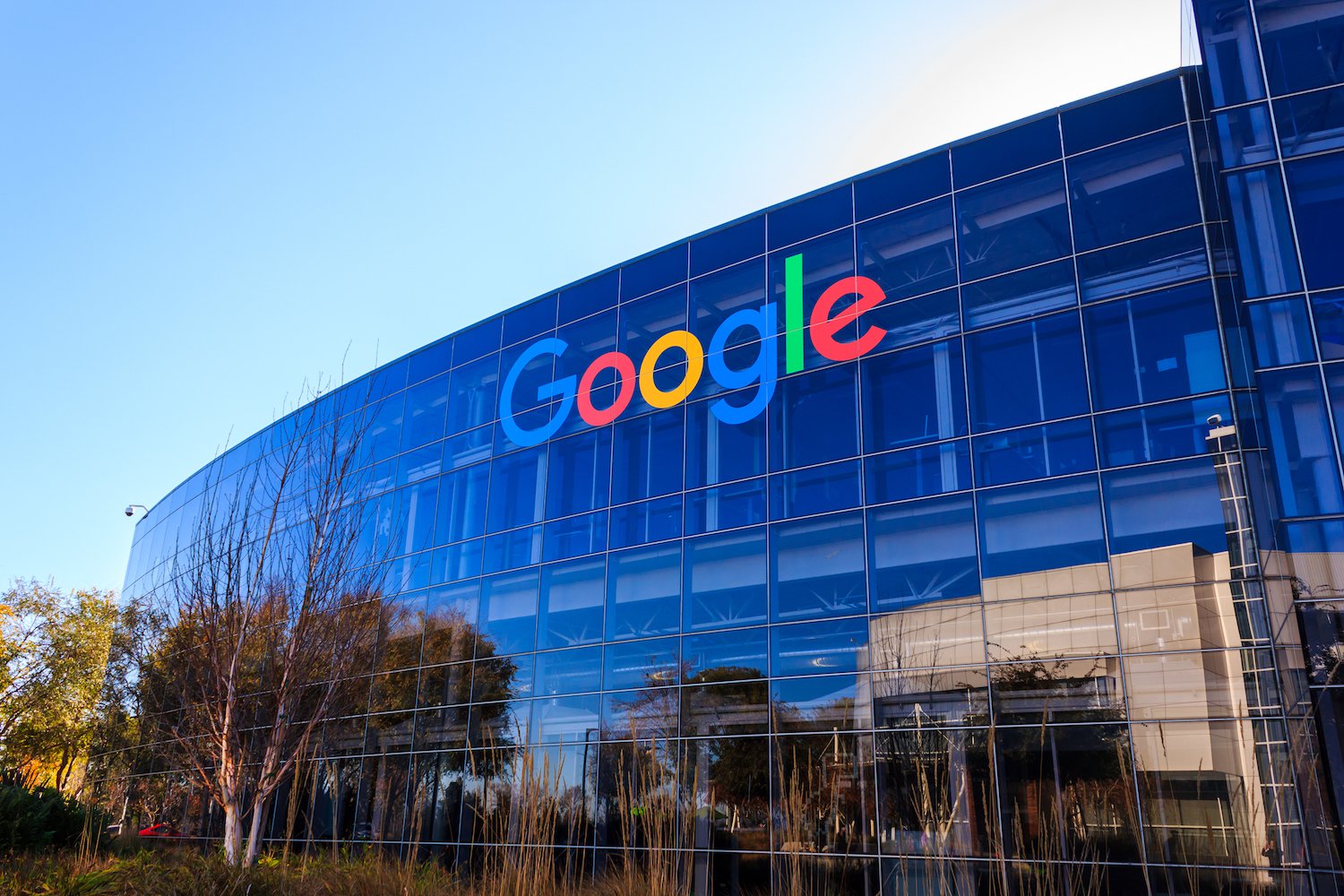 Google To Allow Ads For ‘Regulated’ Crypto Exchanges Next Month