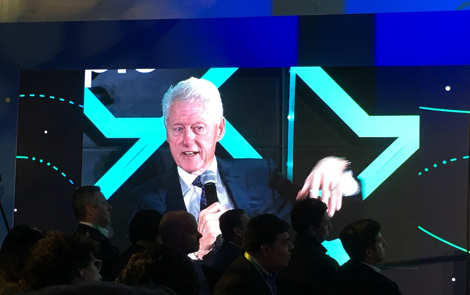 Bill Clinton: Over-Regulation Could Kill Blockchain’s ‘Golden Goose’