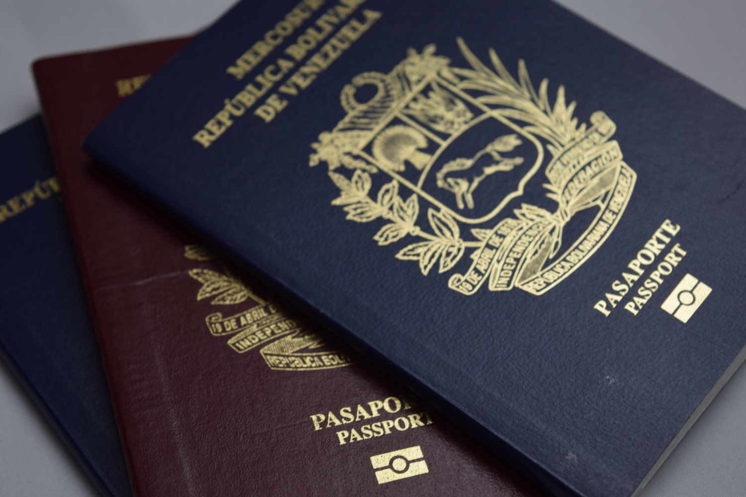 Venezuelans Forced To Use Petro Cryptocurrency To Pay For Passports