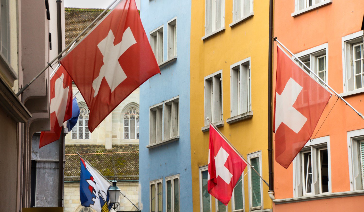 Swiss Finance Watchdog Tells Banks To Treat Crypto Trading As High Risk