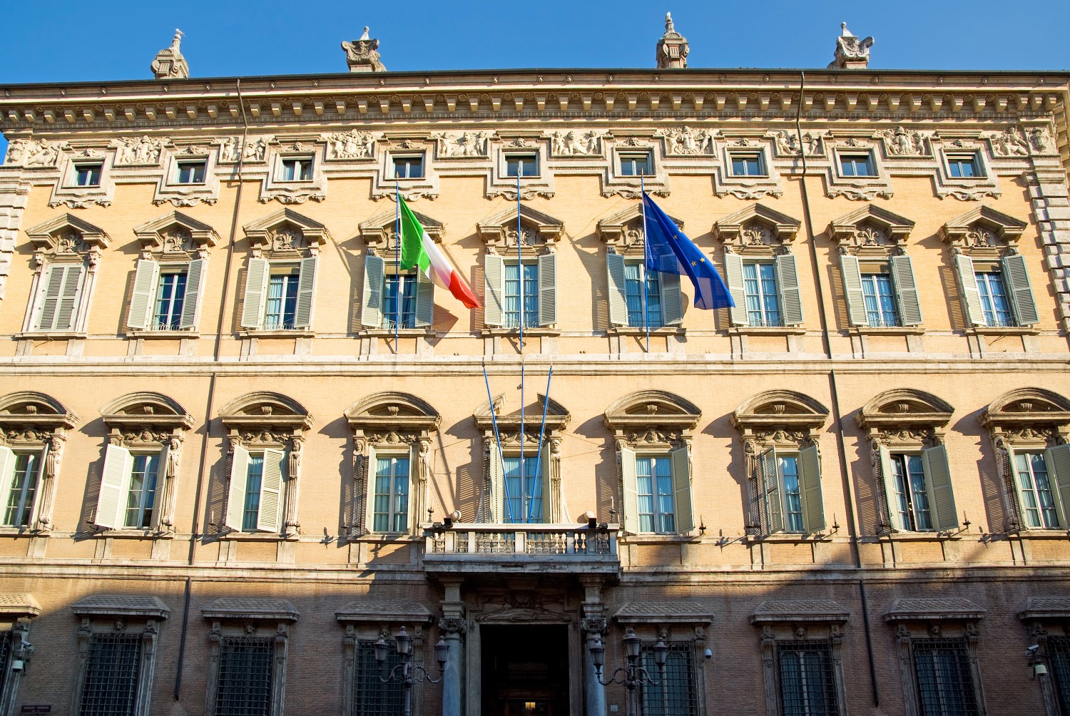 Italy’s Senate Moves To Set Legal Foundation For Blockchain Timestamps