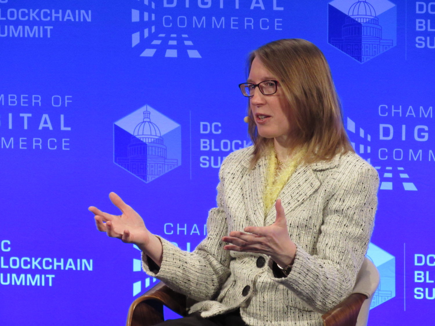 SEC’s ‘Crypto Mom’ Sees No Need For National Blockchain Policy