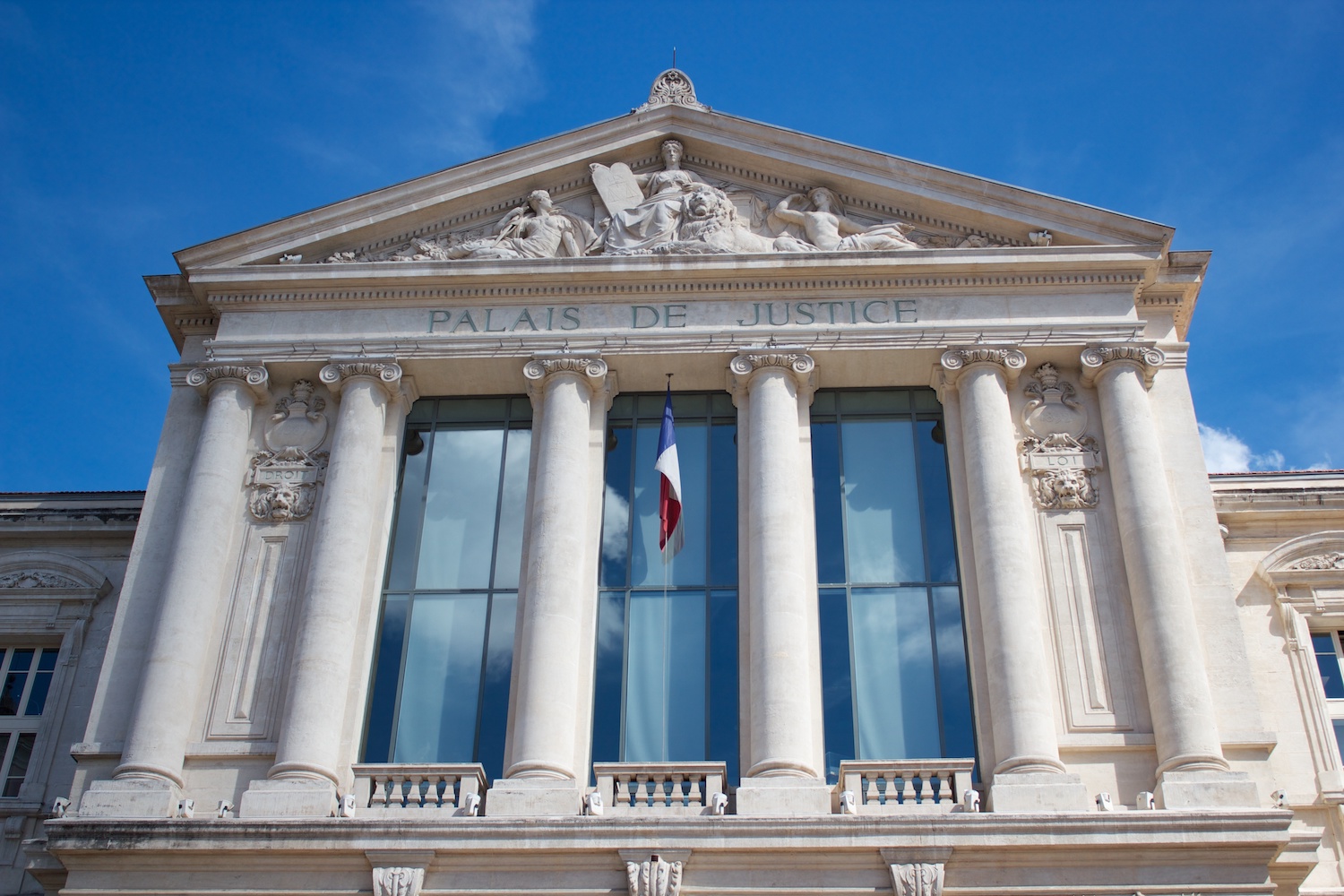 IBM Scores Nationwide Blockchain Deal With France’s Commercial Court Clerks