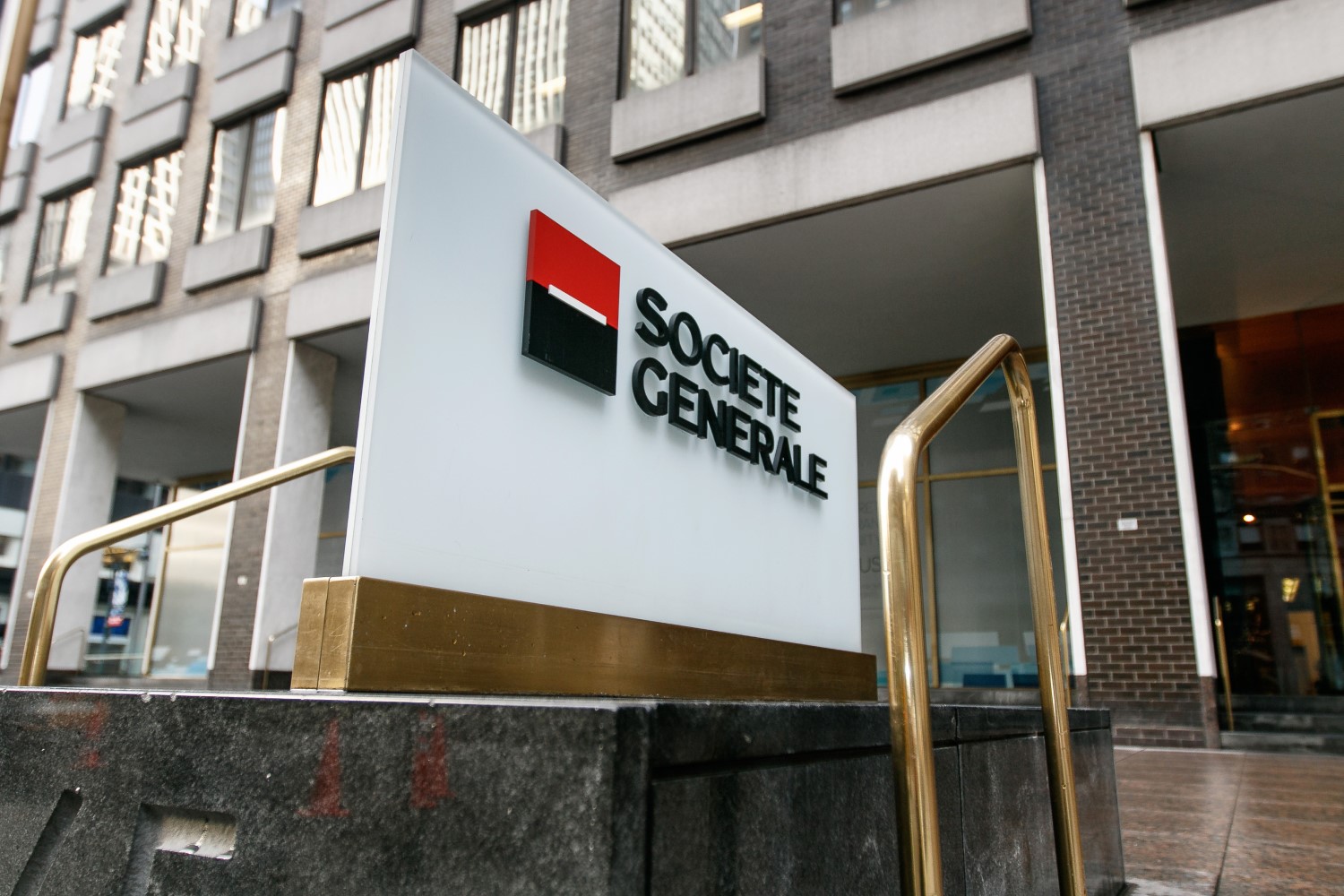 Societe Generale-Owned Bank Launches Blockchain ETN