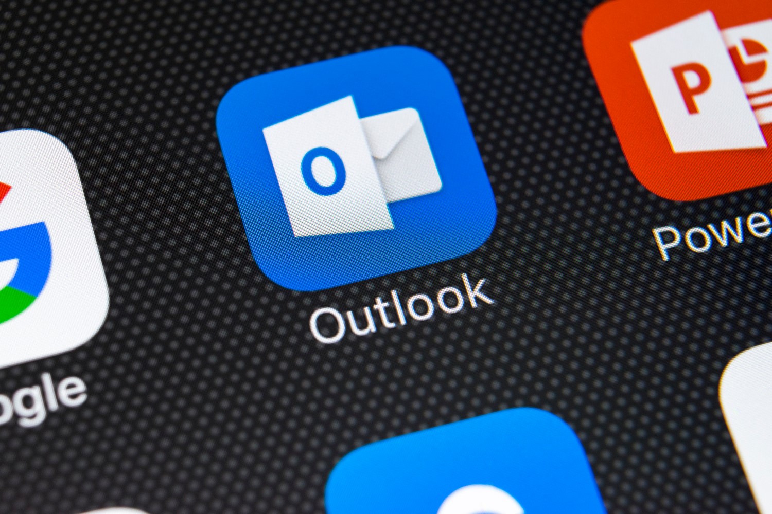 Microsoft Outlook Hackers Stole Crypto Using Victims’ Emails: Report