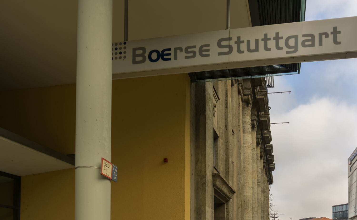 Exchange-Traded Notes For XRP, Litecoin Launch On Boerse Stuttgart
