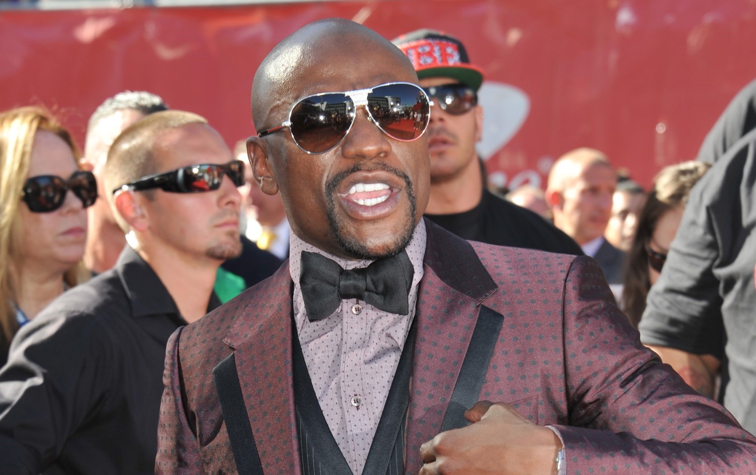 Floyd Mayweather, DJ Khaled Escape Lawsuit Brought By ICO Investors