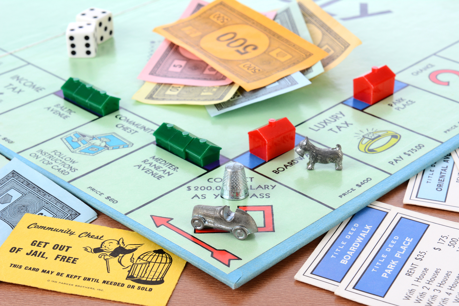 ‘Monopoly’-Style Blockchain Property Trading Game Raises $2 Million