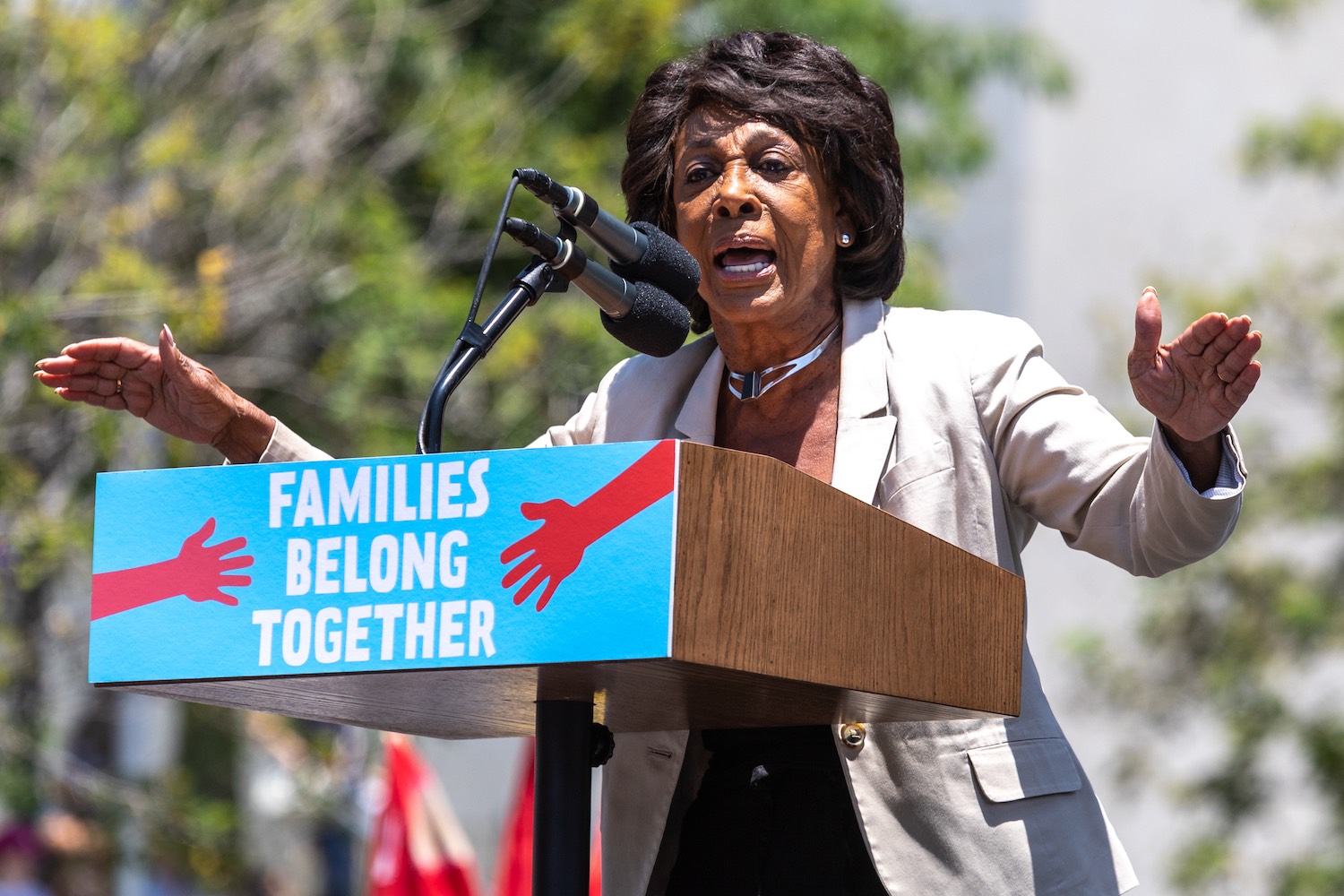 Rep. Maxine Waters Says US Can’t Let Facebook’s Libra ‘Compete With The Dollar’