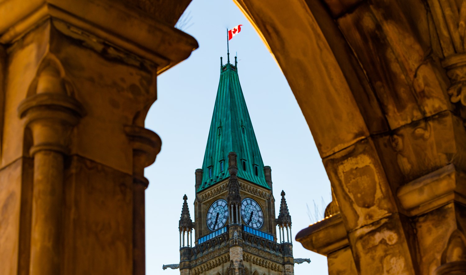 Canada’s Crypto Exchanges Must Now Register As MSBs, Report Transactions Over $10K