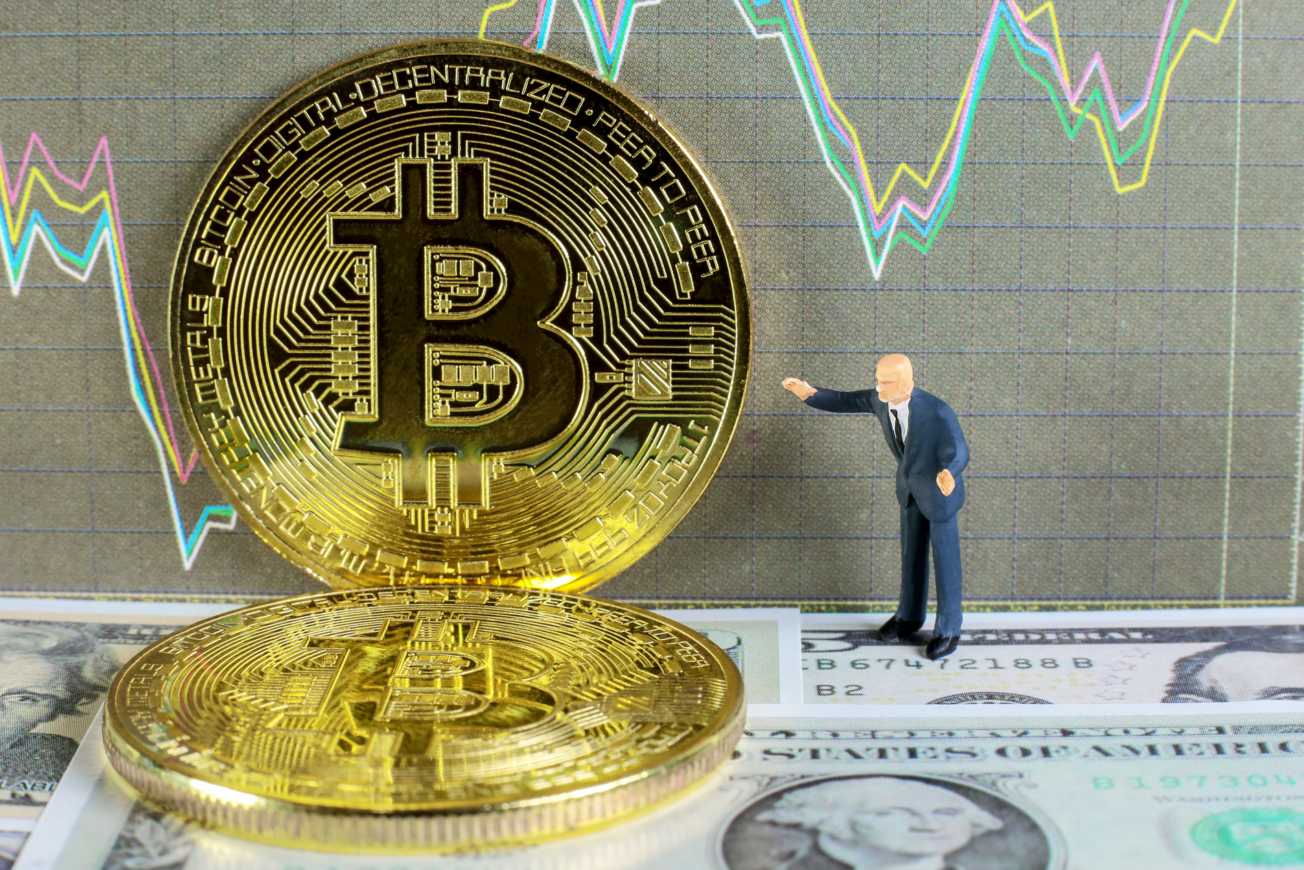 Bitcoin Drops Below Long-Term Price Support At $10K