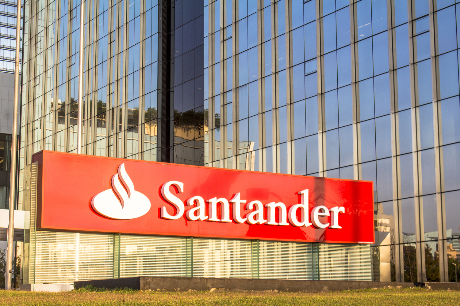 Santander Settles Both Sides Of A $20 Million Bond Trade On Ethereum