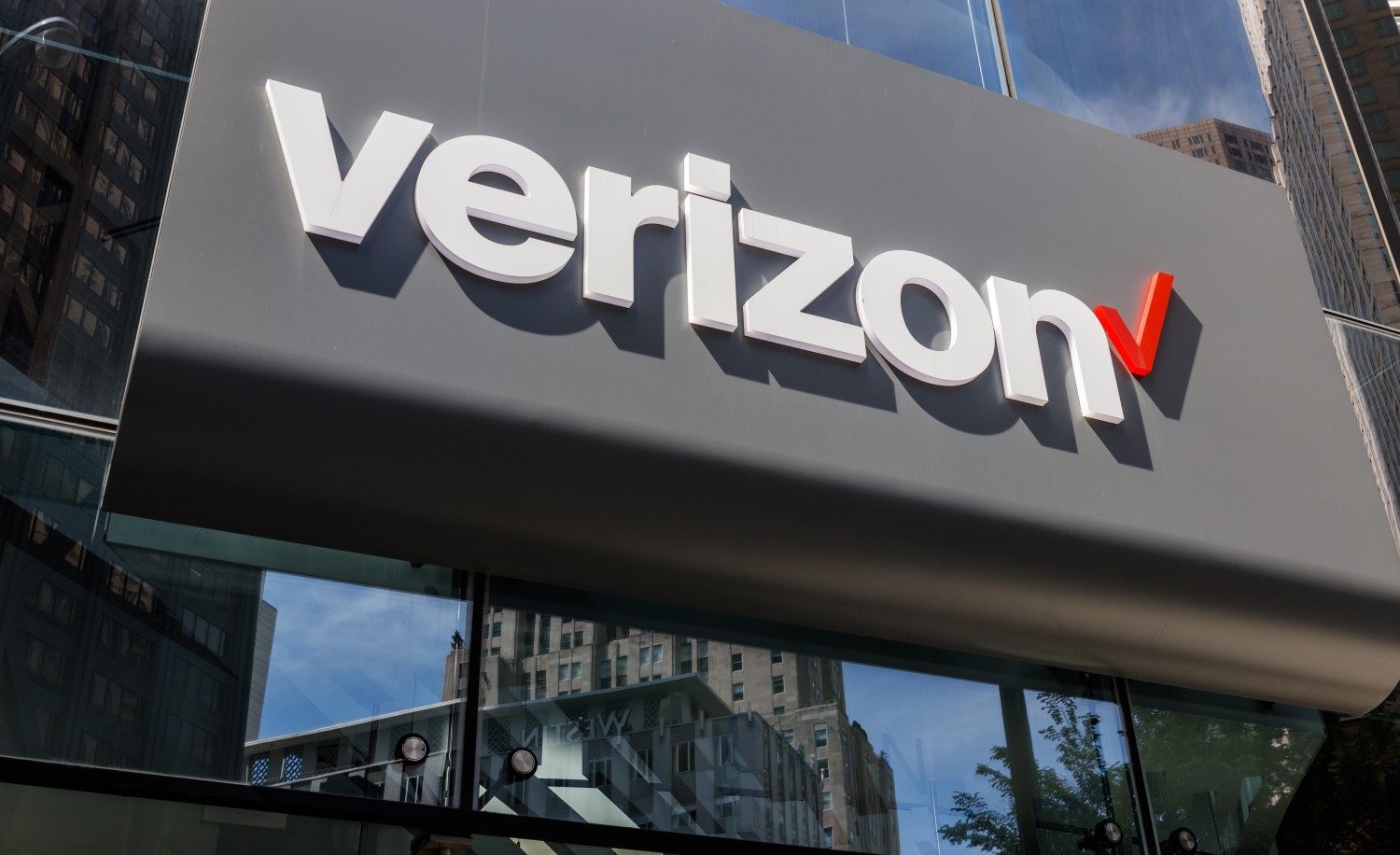 Verizon Just Won A Patent To Create Virtual SIMs On A Blockchain