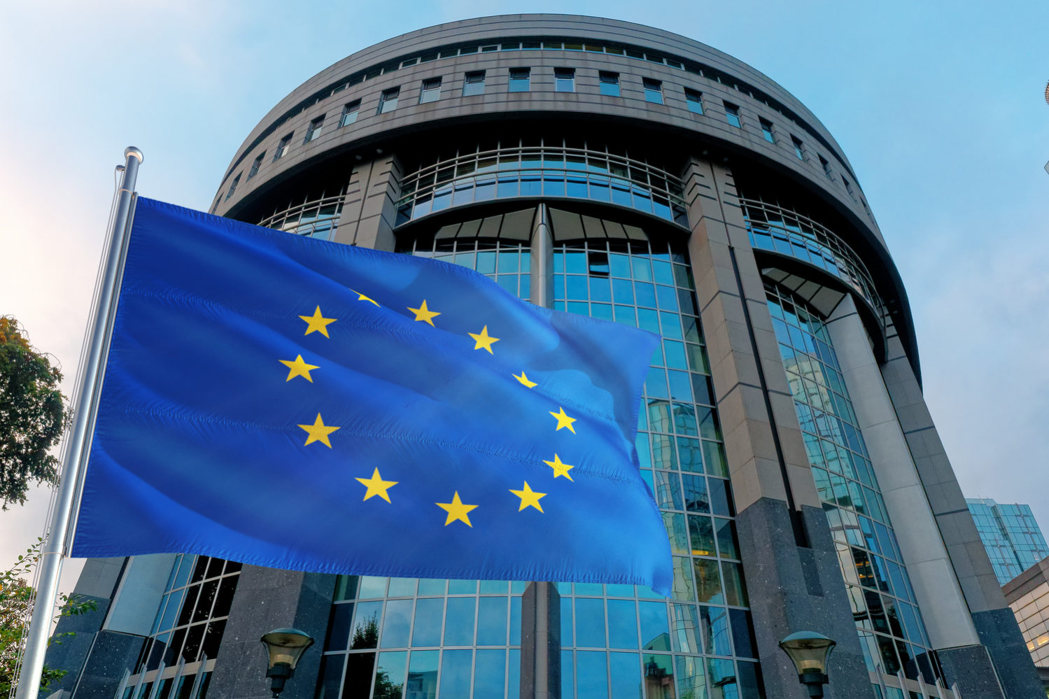 Bitcoin App Bottle Pay Shuts Down Over Impending EU Money-Laundering Laws