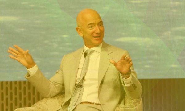 Jeff-bezos-iphone-hack:-good-advertising-for-cryptocurrency-hardware-wallets