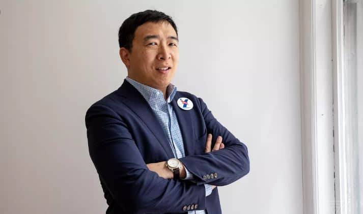 Us-presidential-candidate-andrew-yang-says-regulations-can’t-stop-people-to-buy-bitcoin