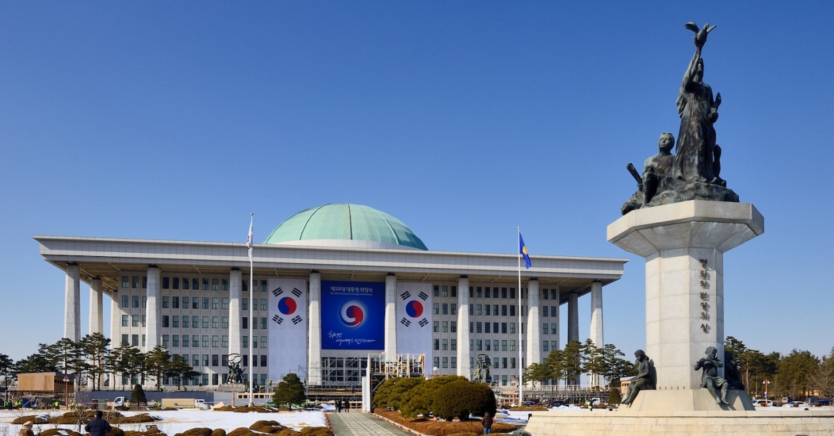 South-korean-lawmakers-greenlight-strict-crypto-aml-bill