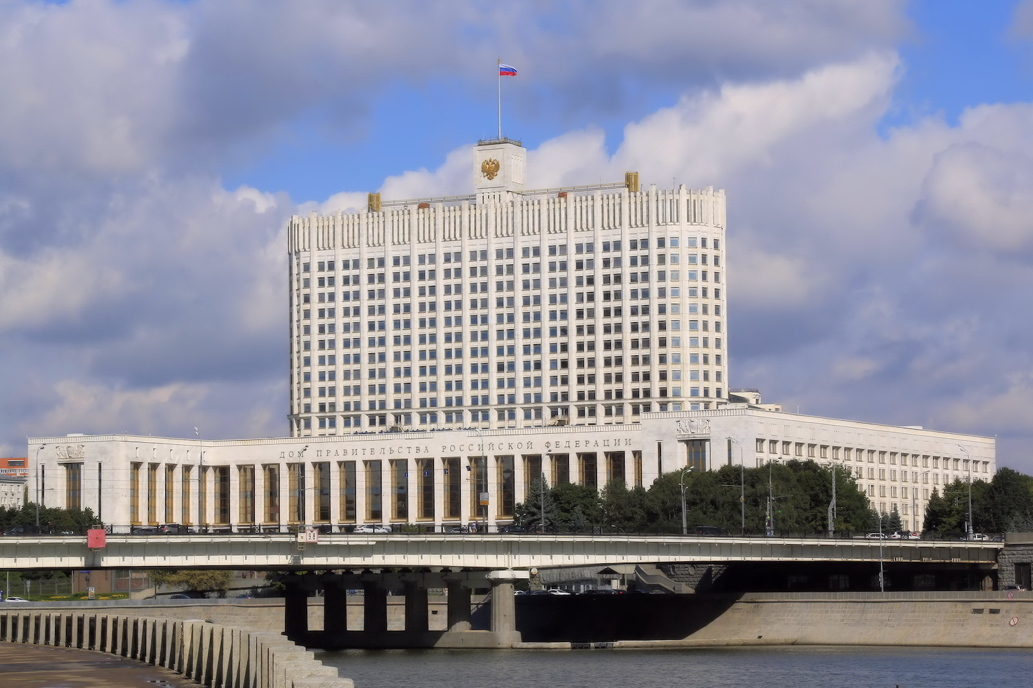 Russia’s-economy-ministry-calls-for-‘controllable-market’-rather-than-crypto-ban