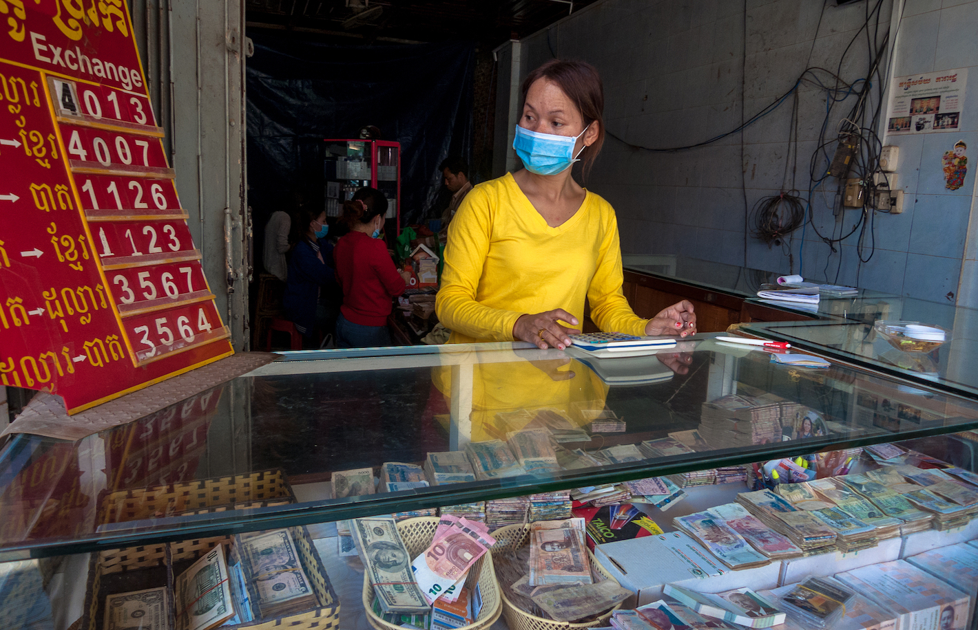 Cambodia-plots-a-dollar-free-future-with-blockchain-based-payments:-white-paper