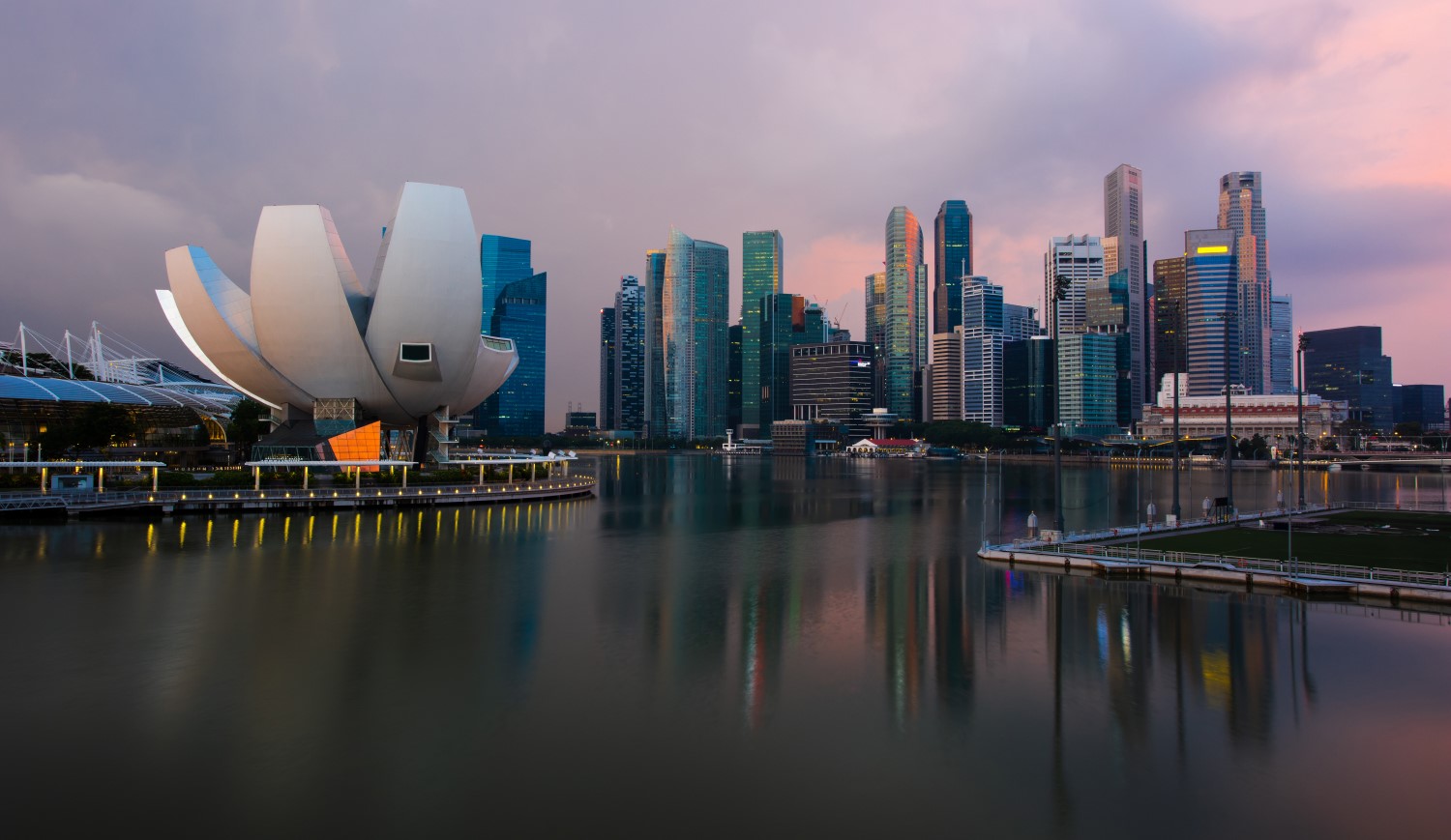 Singapore-man-fined-$72k-for-promoting-crypto-ponzi-onecoin