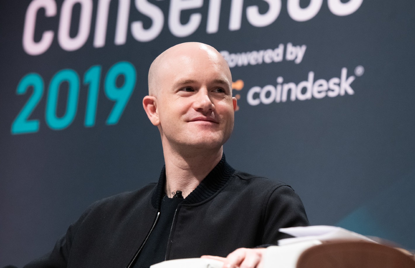 Coinbase-exploring-stock-market-listing,-reuters-reports