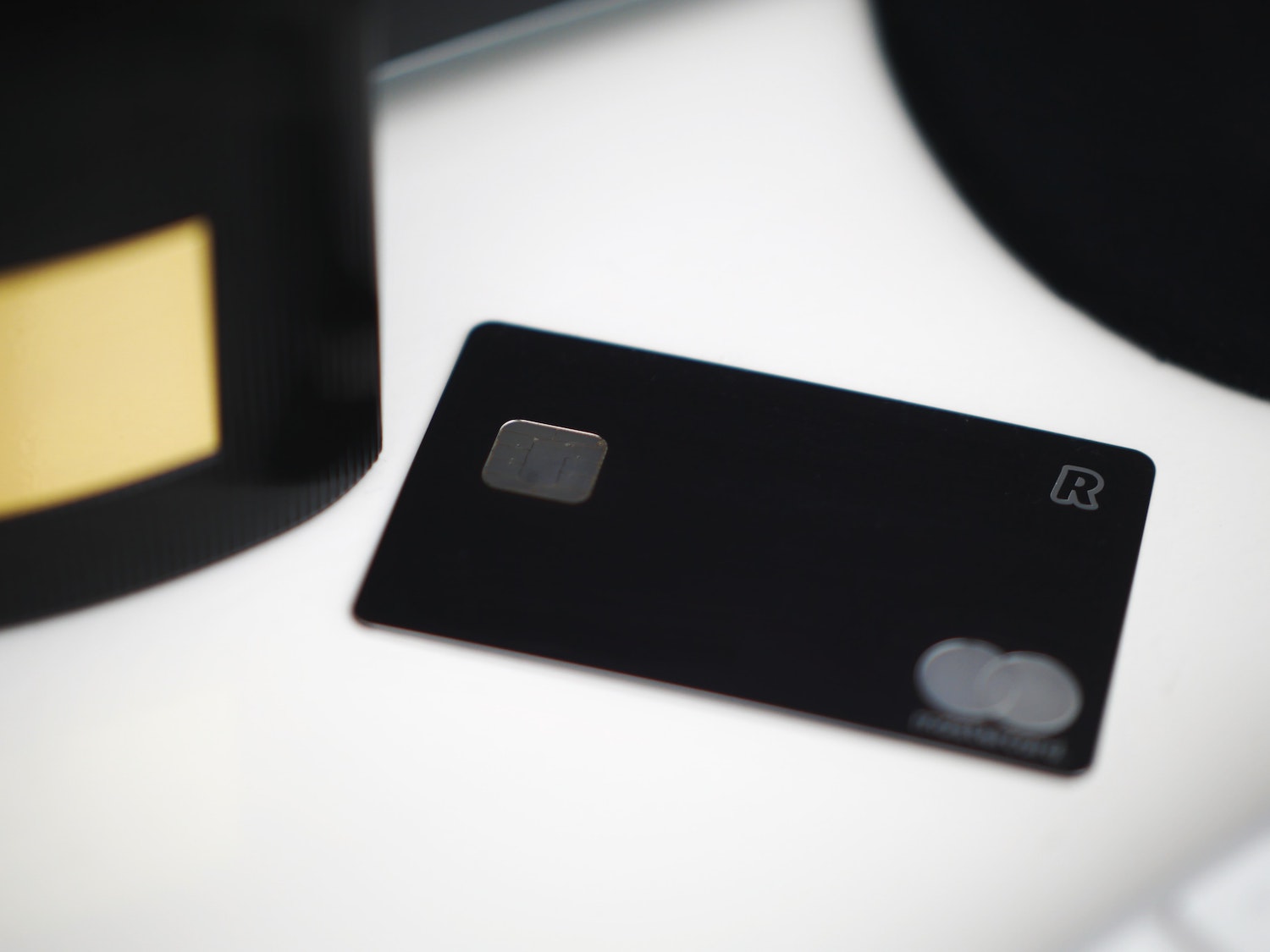 Uk-fintech-firm-revolut-brings-bitcoin,-ether-trading-to-us-customers