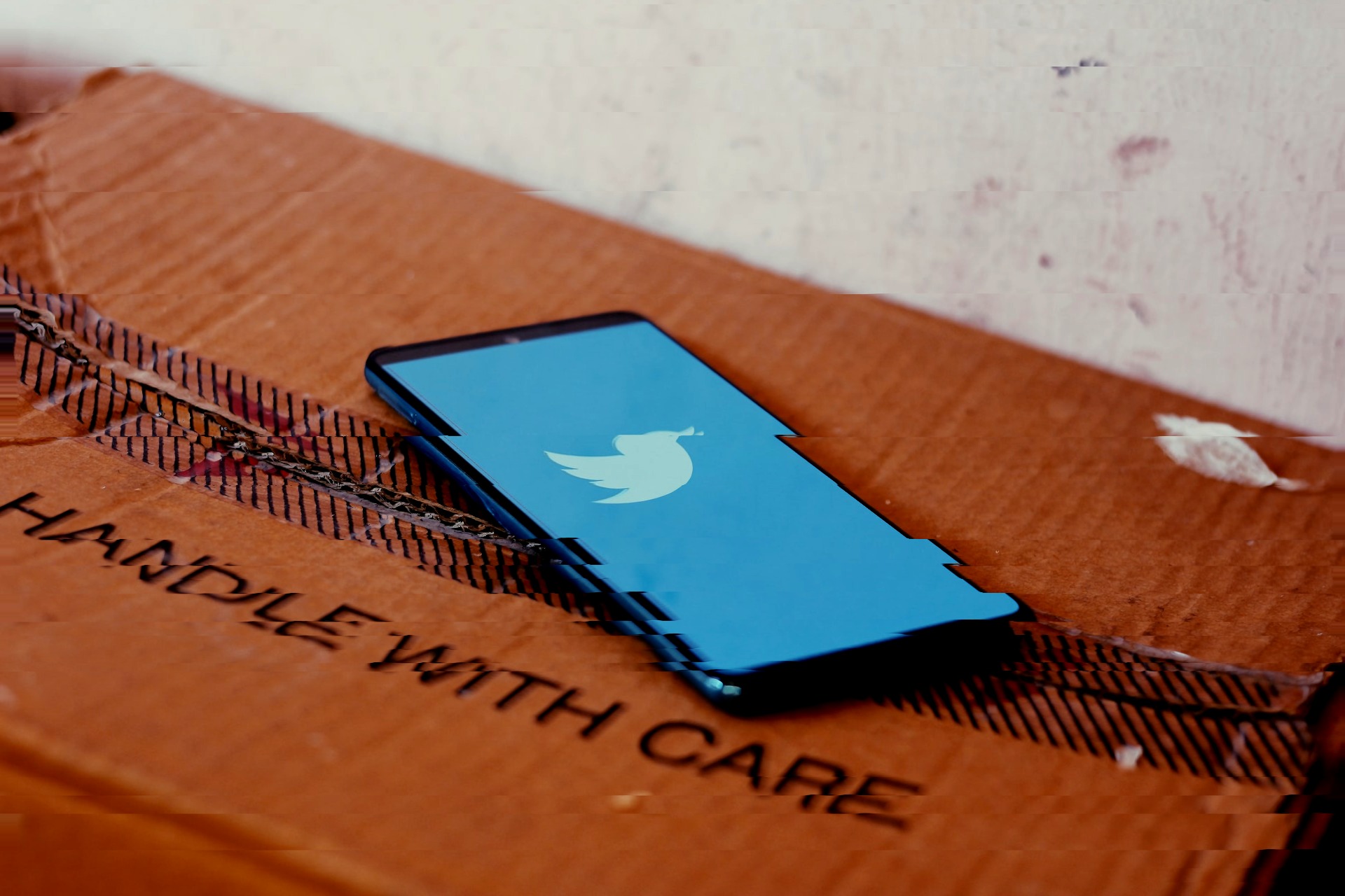 Twitter-hackers-saw-dms-from-36-accounts,-including-coindesk’s