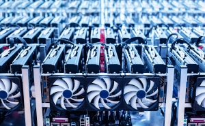 Marathon-boosting-bitcoin-mining-game-with-1,360-more-rigs-arriving-in-august
