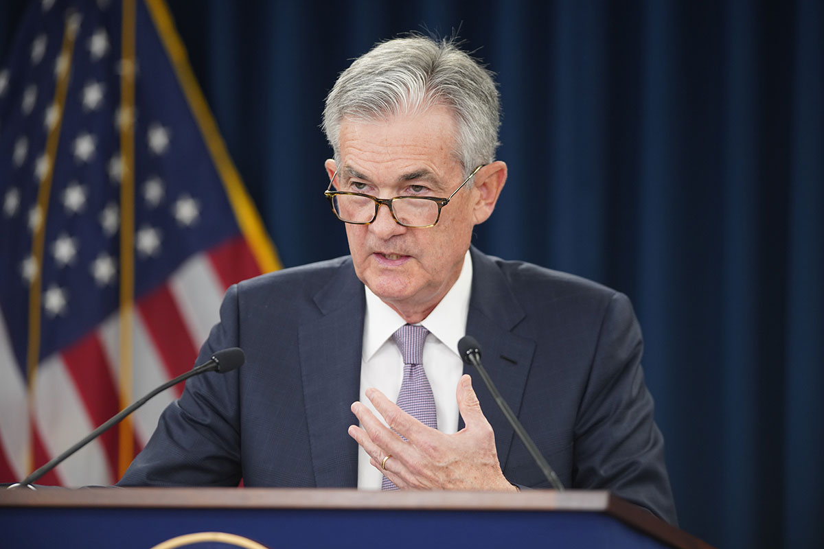 Powell’s-coming-inflation-speech-may-weigh-over-dollar-and-boost-bitcoin:-analysts