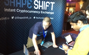 Shapeshift-accuses-former-employee-of-stealing-$900k-in-bitcoin