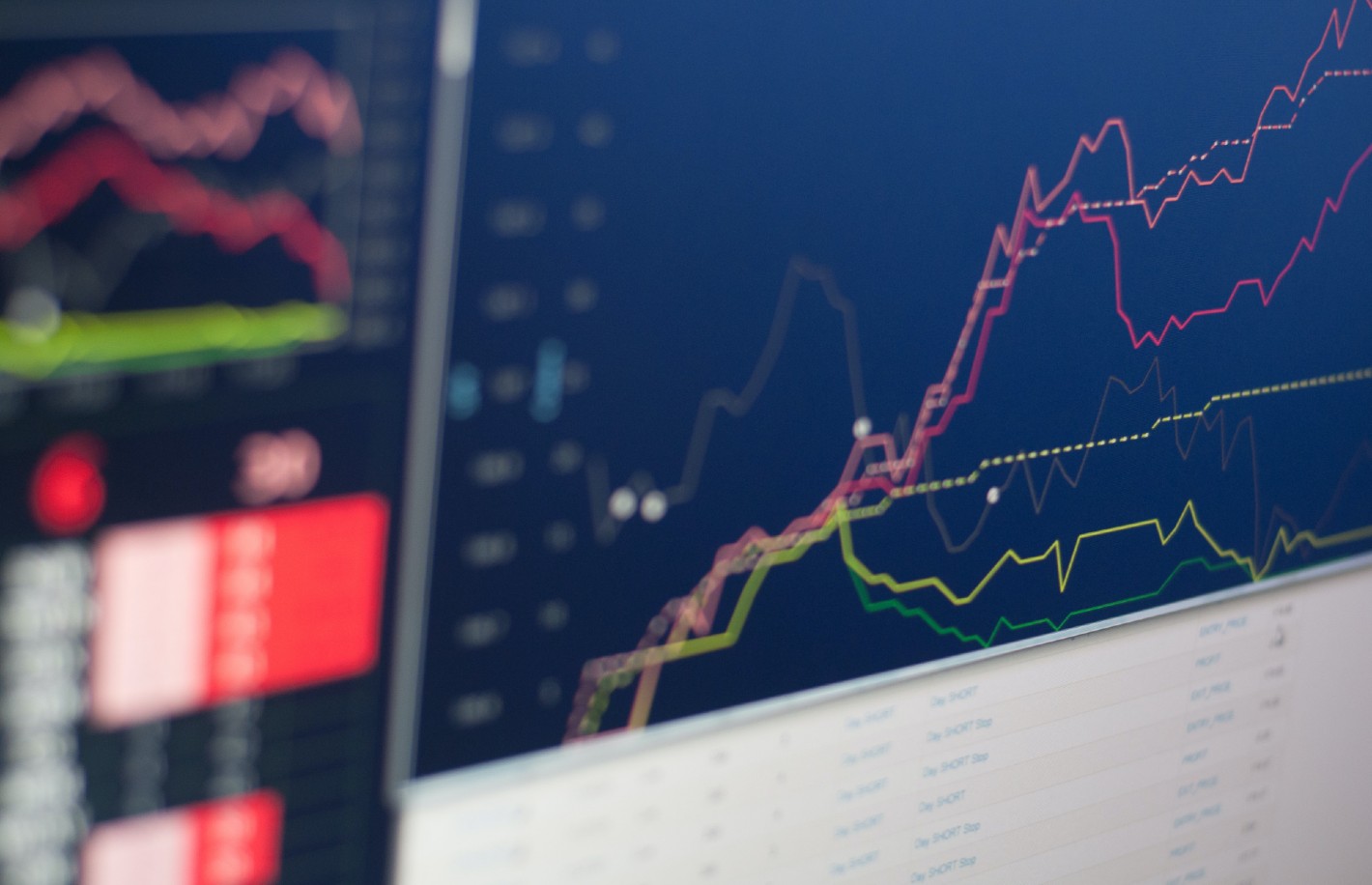 Crypto-long-&-short:-how-bitcoin-correlations-drive-the-narrative