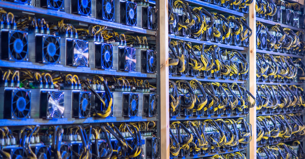 Riot-buys-2,500-more-bitmain-miners-in-latest-fleet-expansion