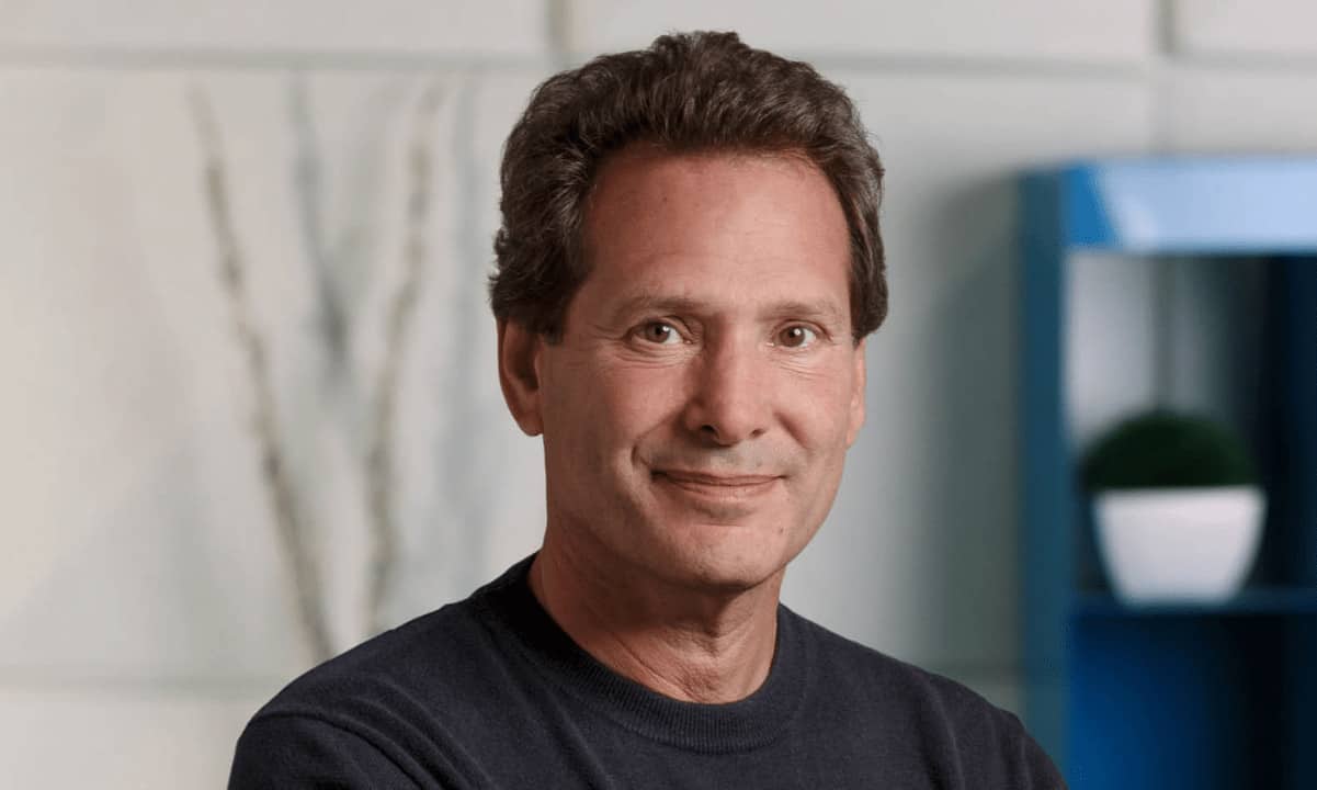 Paypal-ceo:-only-10%-of-clients-have-access-to-crypto-services,-there’s-a-waiting-list