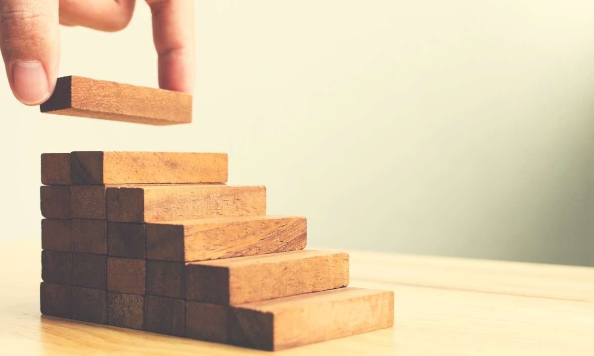 $20k-is-a-stepping-stone-to-$1-trillion-market-cap-for-bitcoin:-bloomberg-senior-strategist