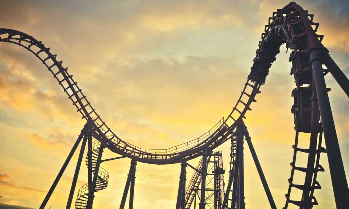Bitcoin-price-swings-$1,000-in-minutes-following-a-shot-at-$18,000