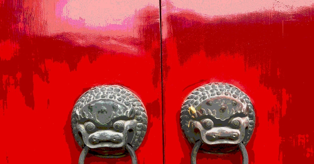 First-mover:-what-china-crackdown-means-for-$18k-bitcoin-as-dimon-passes-on-tea