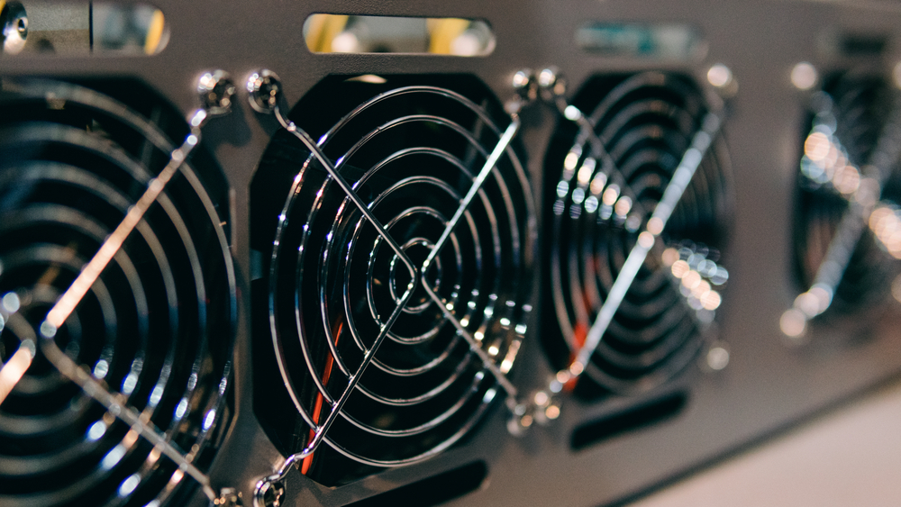 Russian-hospitalized-after-bitcoin-mining-farm-sets-apartment-on-fire