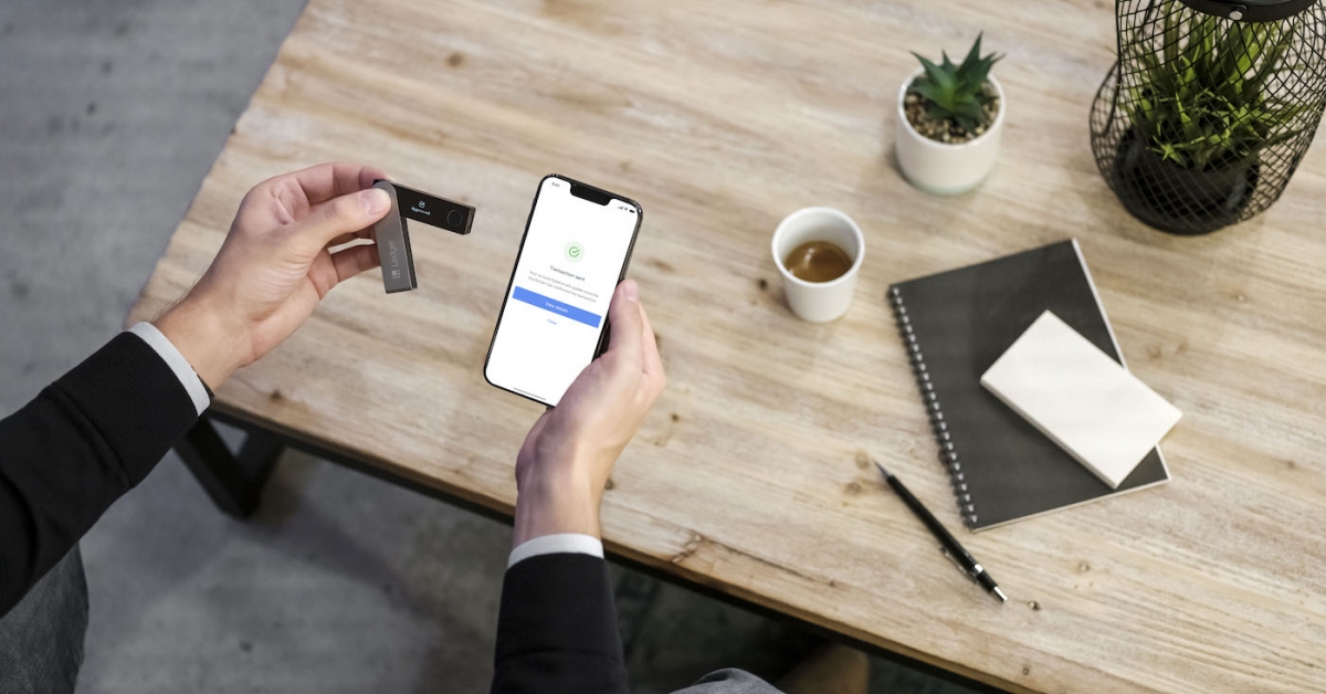 Hardware-wallet-maker-ledger-adds-defi-support-to-mobile-app