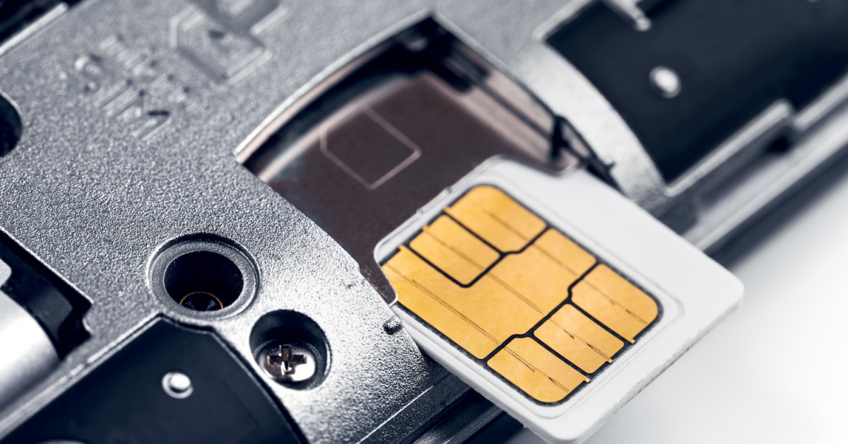 Mobile-firm-employee-charged-for-aiding-crypto-sim-swap-attacks-targeting-19