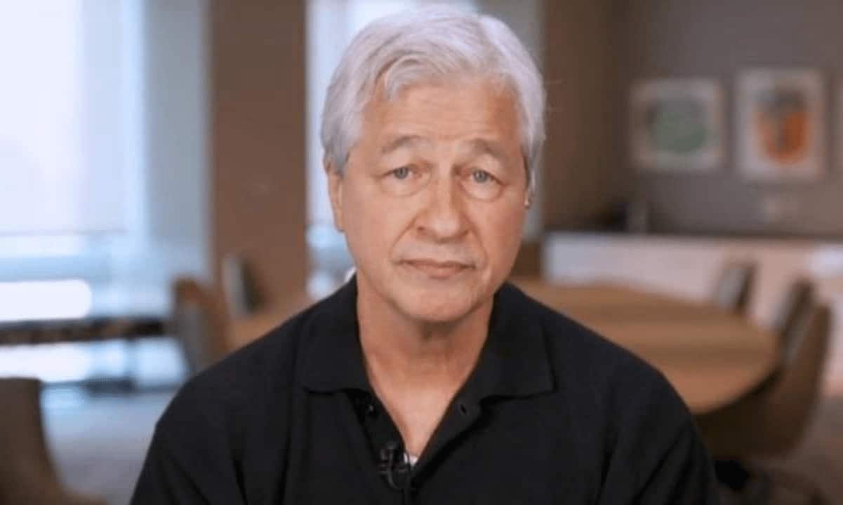 Jpmorgan’s-ceo-jamie-dimon:-stay-away-from-bitcoin