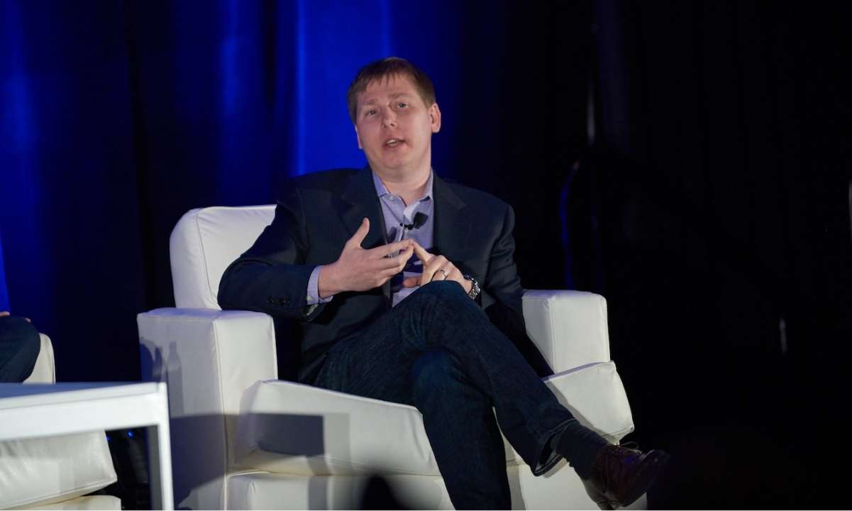 Dogecoin-holders-should-convert-their-doge-to-btc,-says-barry-silbert