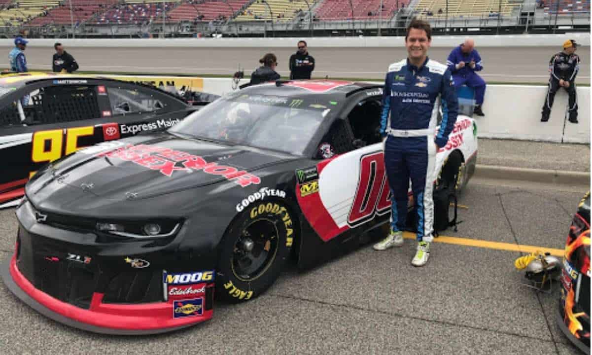 Nascar-driver landon-cassil-to-be-paid-in-bitcoin-and-litecoin