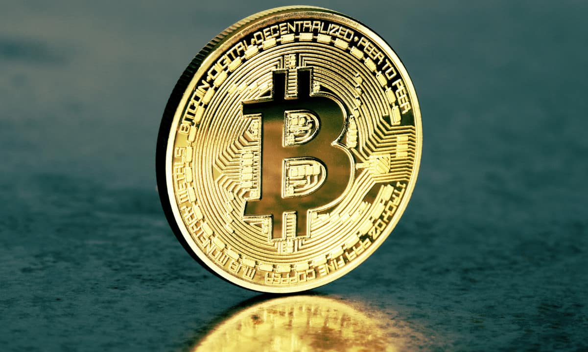 Following-bitcoin’s-drop,-addresses-in-profit-slumped-from-82%-to-70%