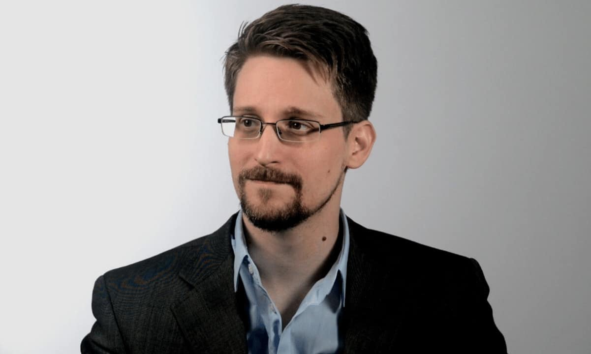 Edward-snowden:-cbdc-is-a-perversion-of-cryptocurrency