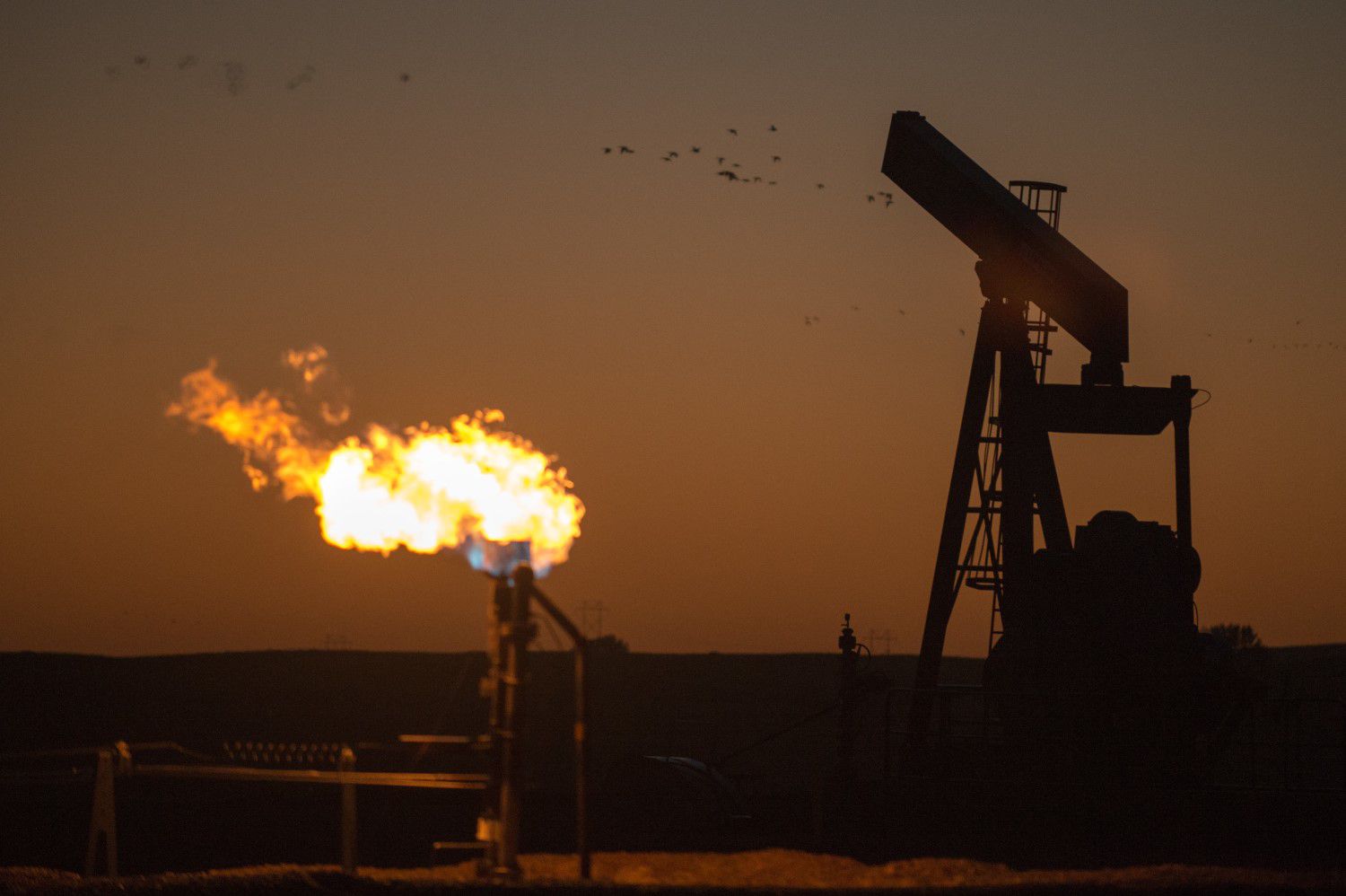 Russian-oil-companies-want-to-mine-crypto-on-flare-gas