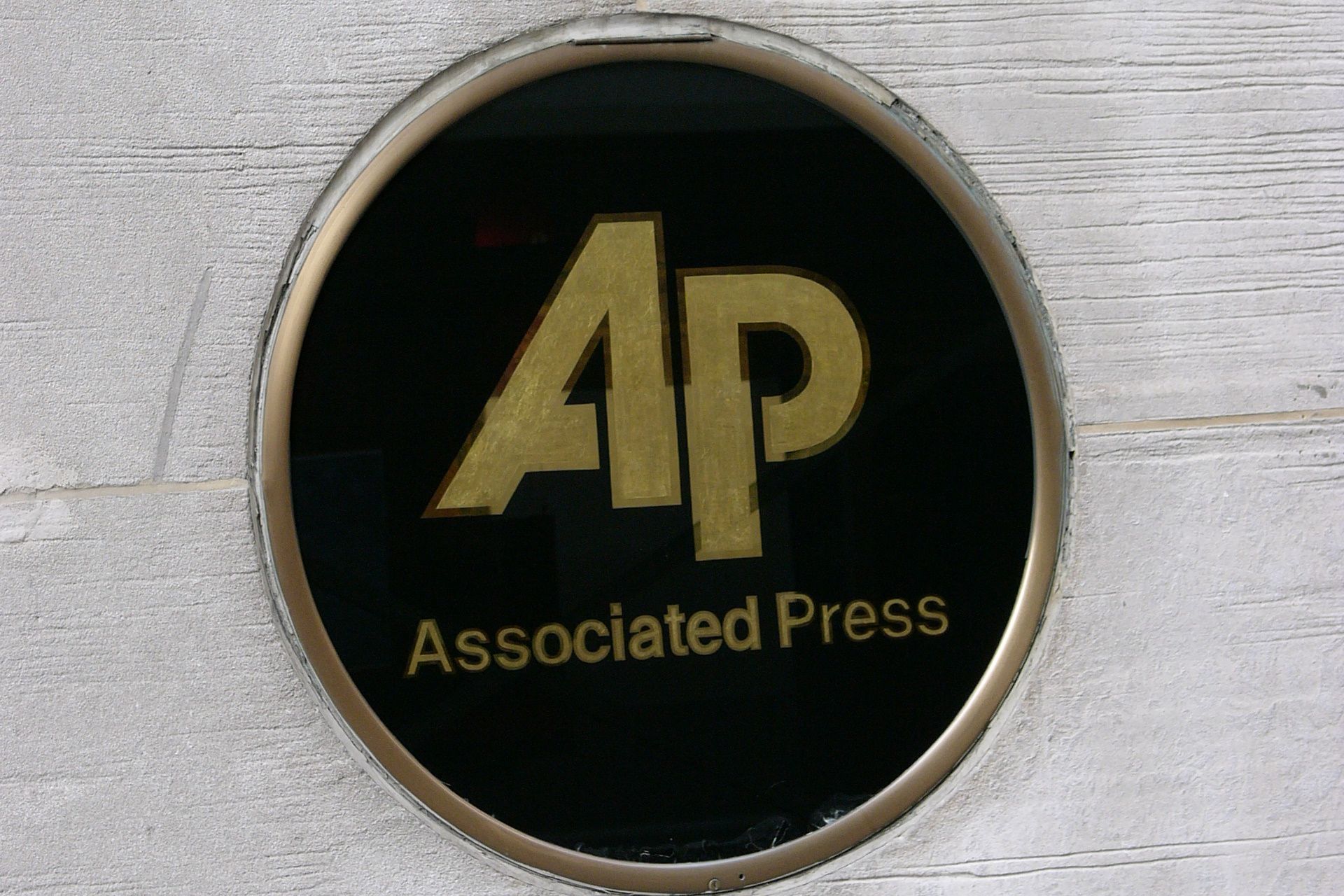 Associated-press-taps-chainlink-for-elections,-sports-data