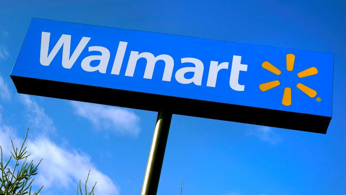 Walmart-deploys-200-bitcoin-atms-in-its-stores