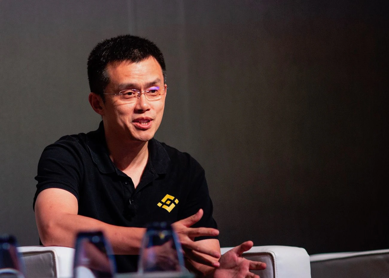Binance-temporarily-disables-all-crypto-withdrawals,-cites-backlog